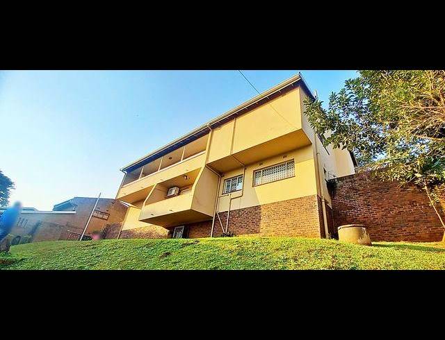 4 BEDROOM HOUSE FOR SALE IN MANOR GARDENS